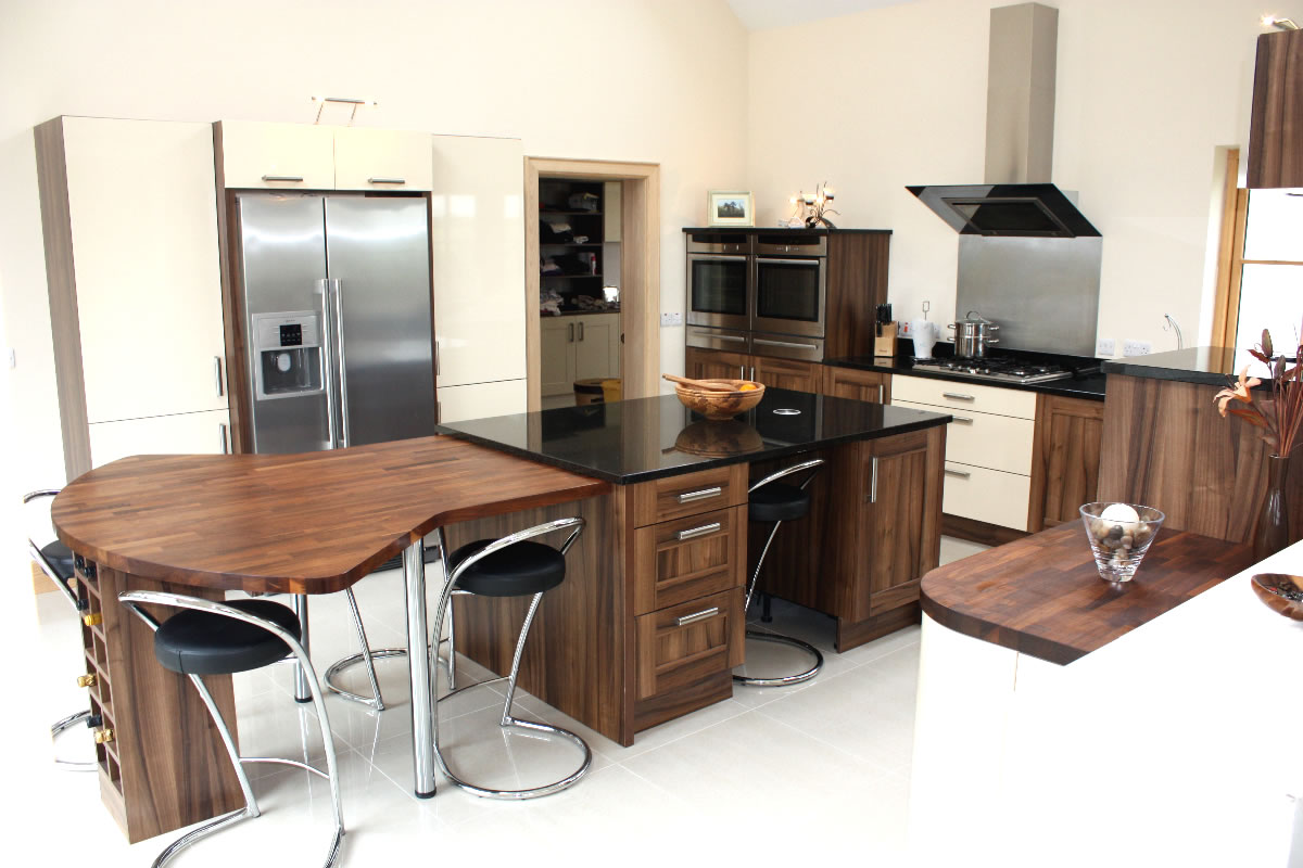 Modern Kitchens from Ashwood Kitchen Design by Geoff Sturgeon